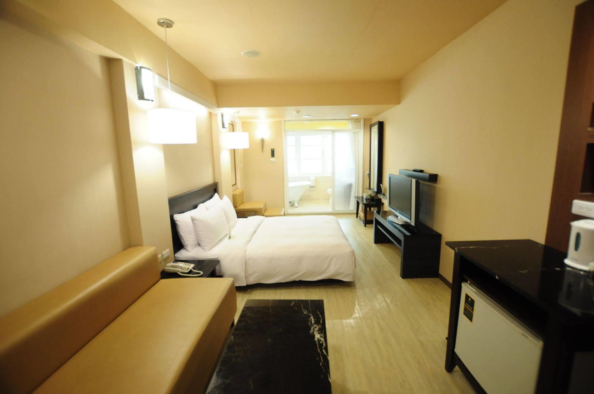 Hotel Kindness Xin Jue Jiang Kaohsiung Zewnętrze zdjęcie