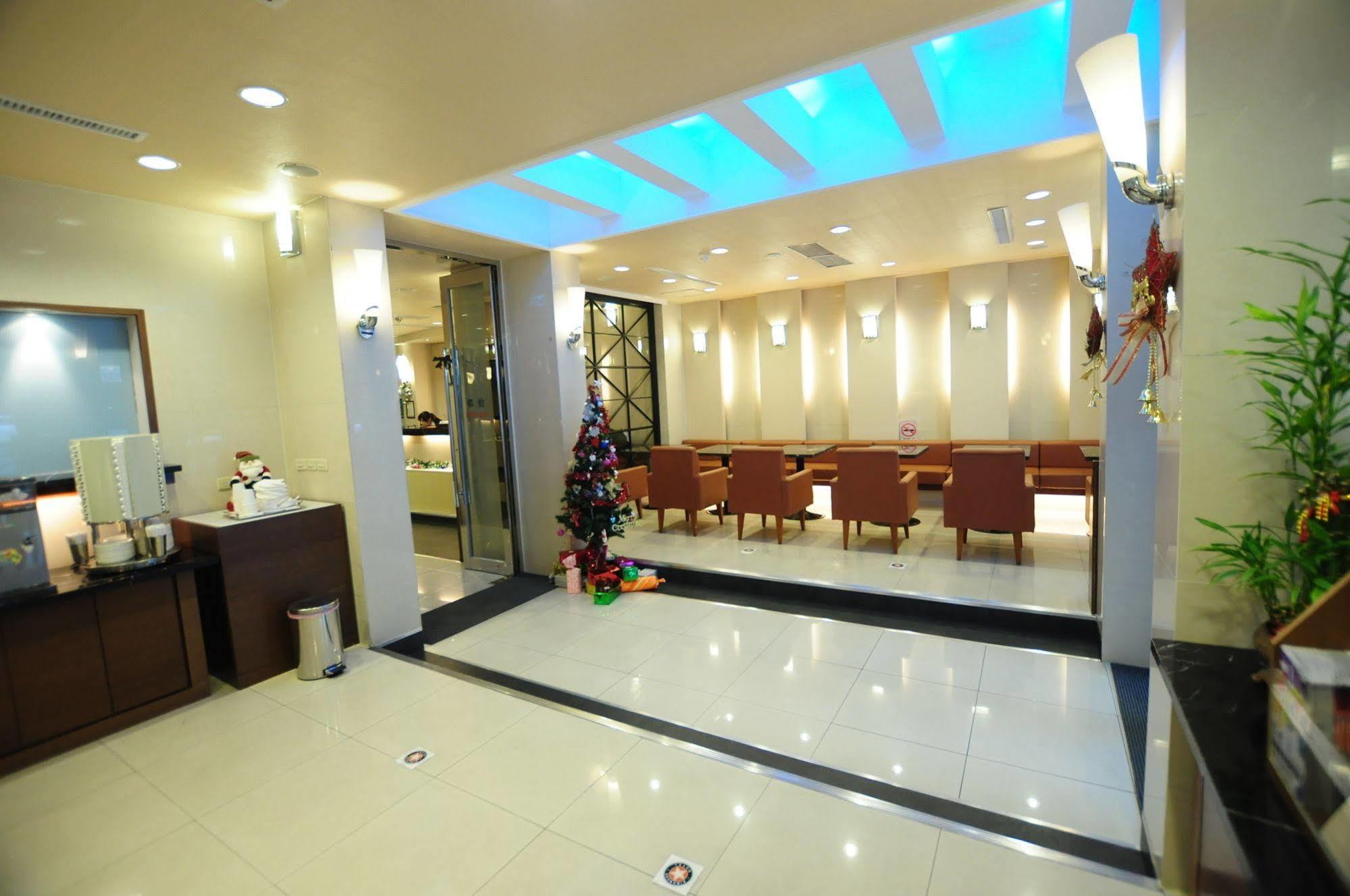 Hotel Kindness Xin Jue Jiang Kaohsiung Zewnętrze zdjęcie
