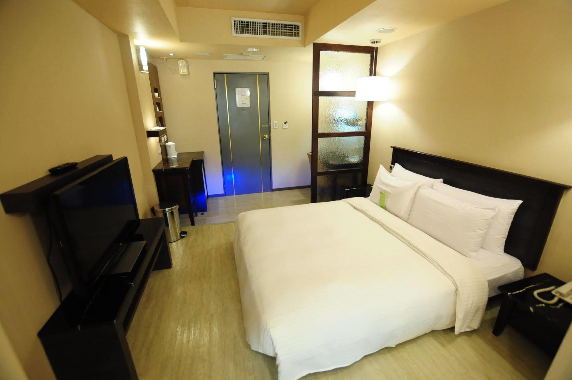 Hotel Kindness Xin Jue Jiang Kaohsiung Zewnętrze zdjęcie
