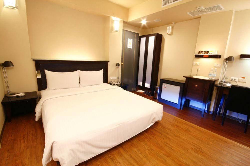 Hotel Kindness Xin Jue Jiang Kaohsiung Zewnętrze zdjęcie