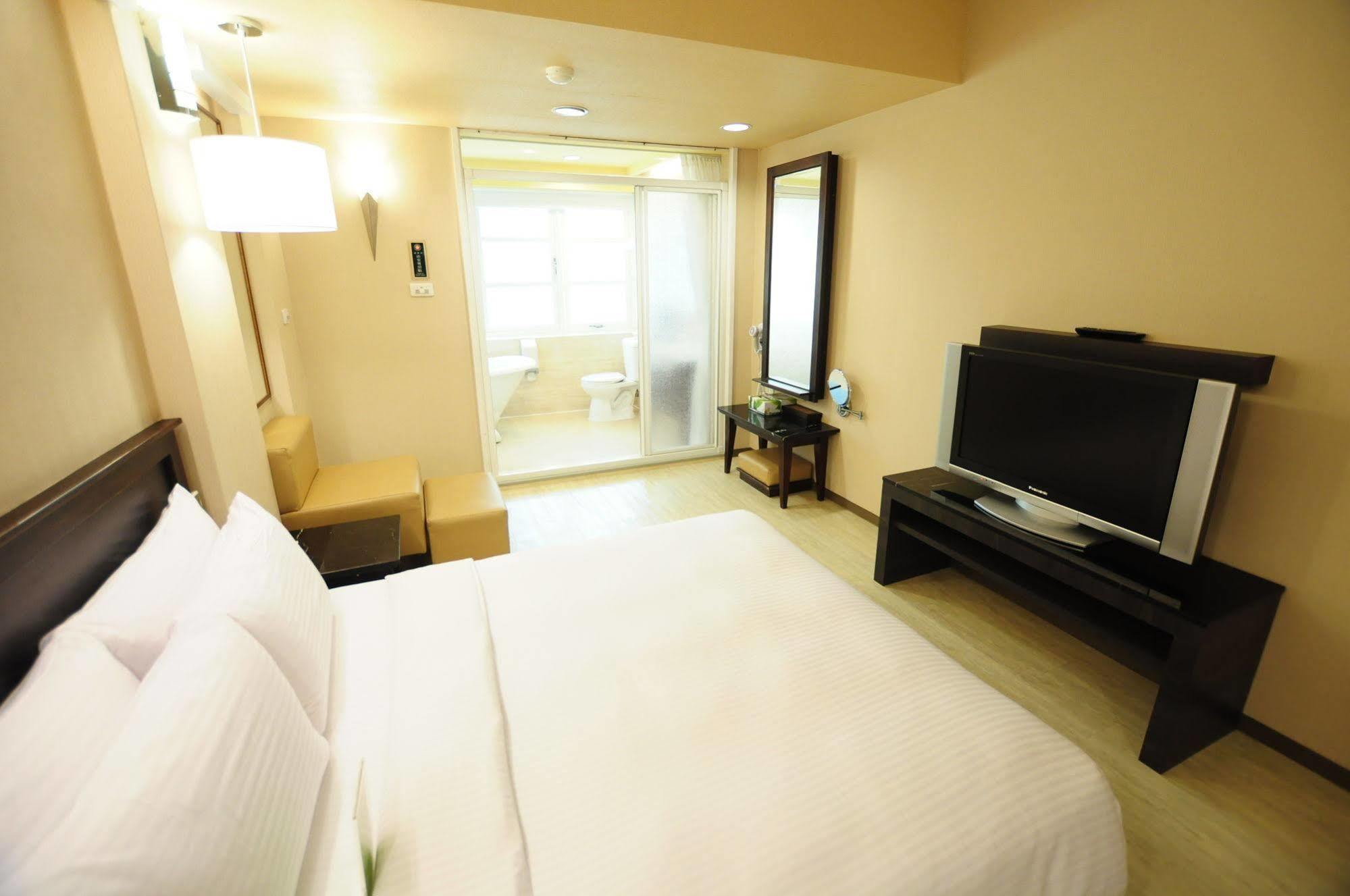 Hotel Kindness Xin Jue Jiang Kaohsiung Zewnętrze zdjęcie