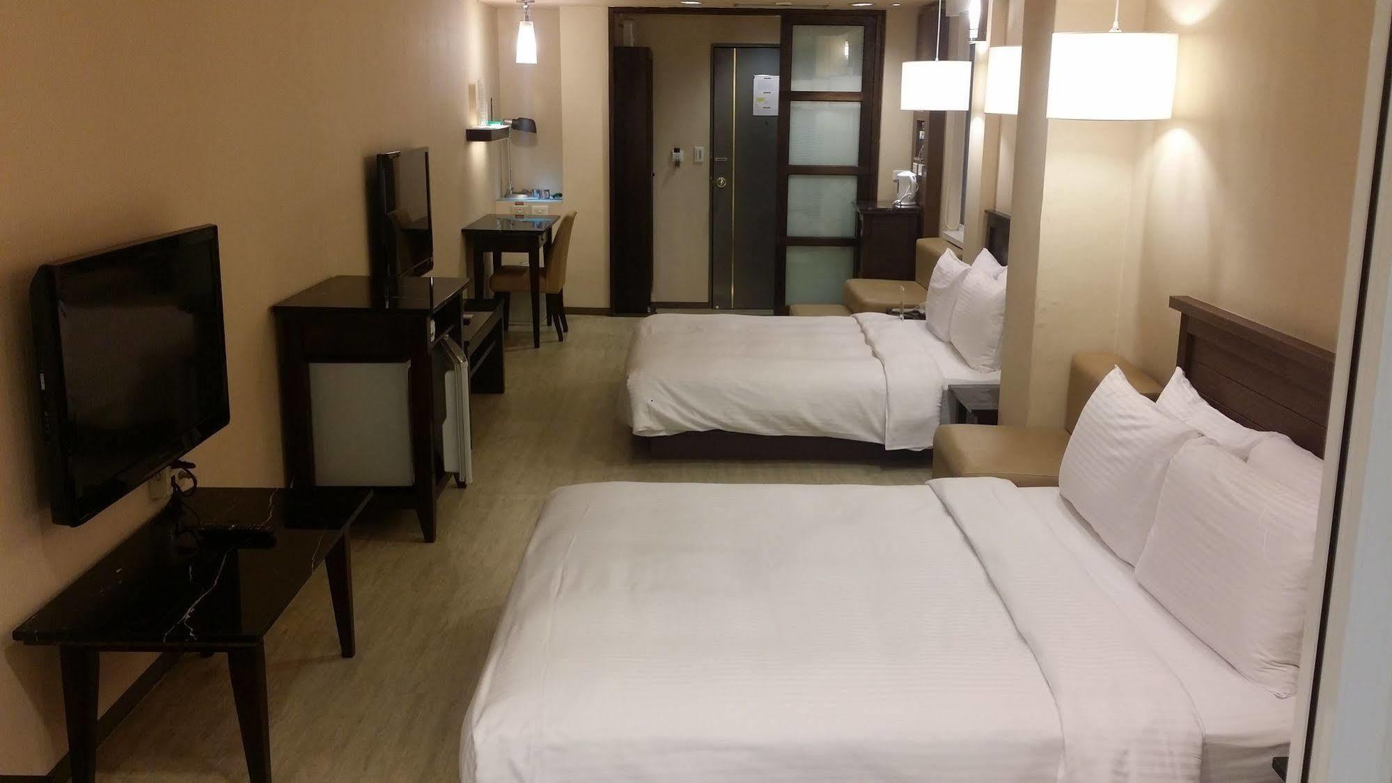 Hotel Kindness Xin Jue Jiang Kaohsiung Zewnętrze zdjęcie
